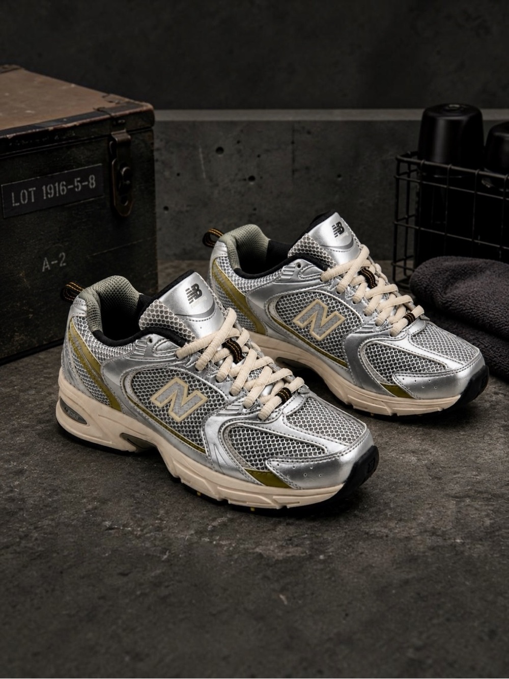 New Balance 530 MR530KMW Silver Green Men’s Size 7 NWT